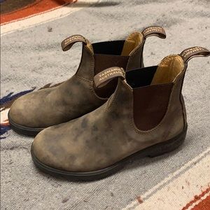 Women’s size 7.5 brown Blundstone boots